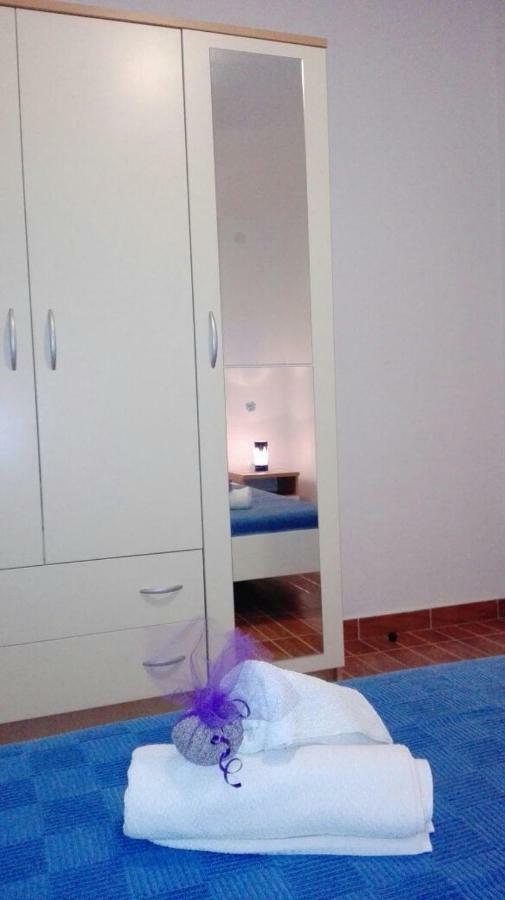 Apartment Peris Sevid Exterior photo