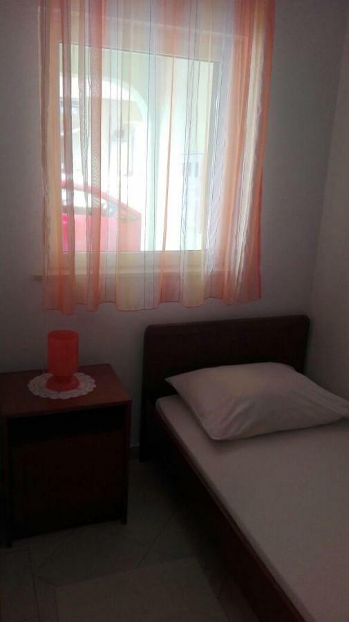 Apartment Peris Sevid Exterior photo